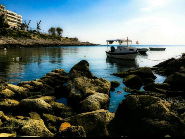 Φωτεινό Διαμέρισμα Πειραιας Piraeus Buitenkant foto
